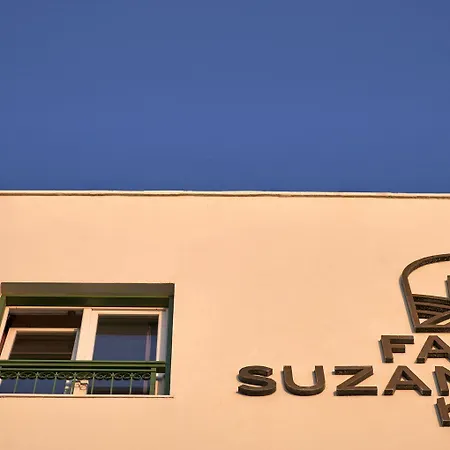 Hotell Favie Suzanne