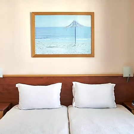 Favie Suzanne By Ghh Hotel Tínos
