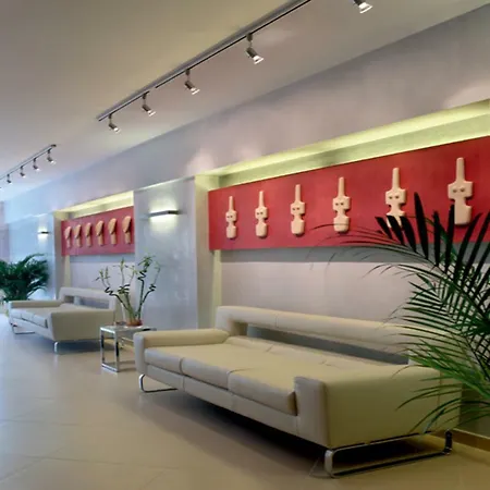 Hotel Favie Suzanne By Ghh 3*