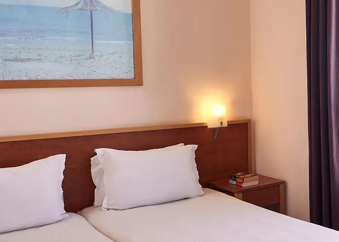 Otel Favie Suzanne Tínos